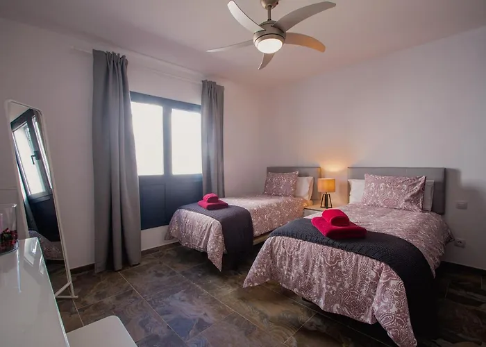 La Nina Bonita Tatil Evi