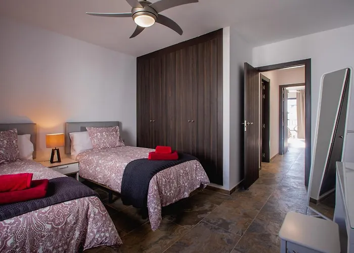 La Nina Bonita * بلايا بلانكا